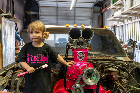 SIDE CHICK DIESELS YOUTH BLACK/PINK T-SHIRT